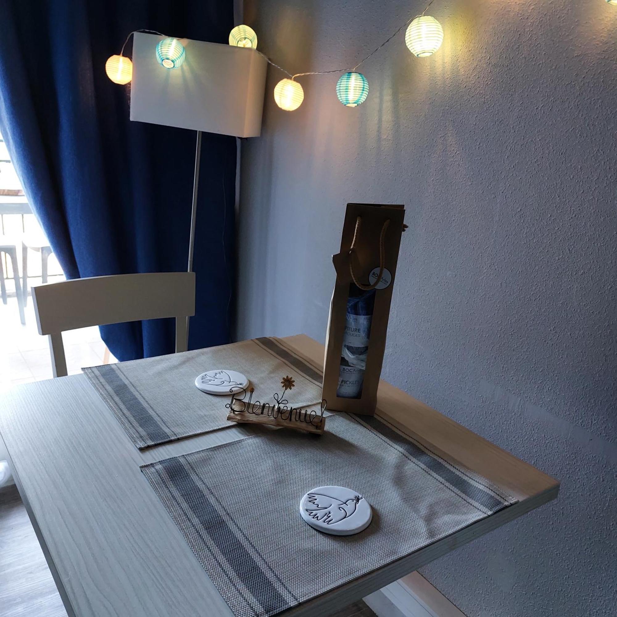 Aux Abords Du Lac Apartment อาร์ลส์ ภายนอก รูปภาพ